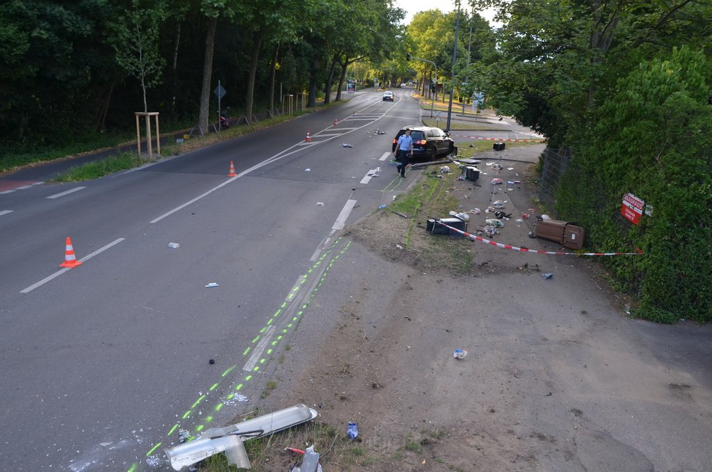 VU Pkw Laterne Koeln Ostheim Frankfurterstr Hardgenbuscher Kirchweg P055.JPG - Miklos Laubert